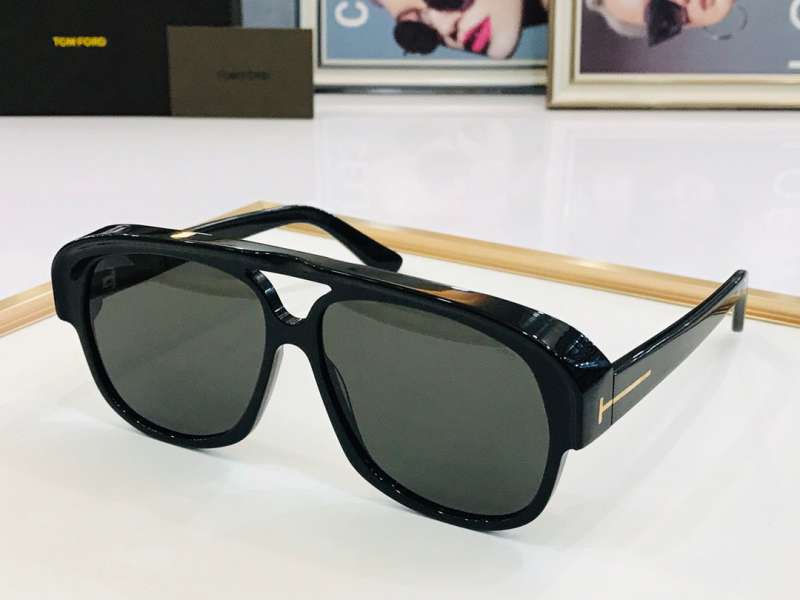 Picture of Tom Ford Sunglasses _SKUfw52140564fw